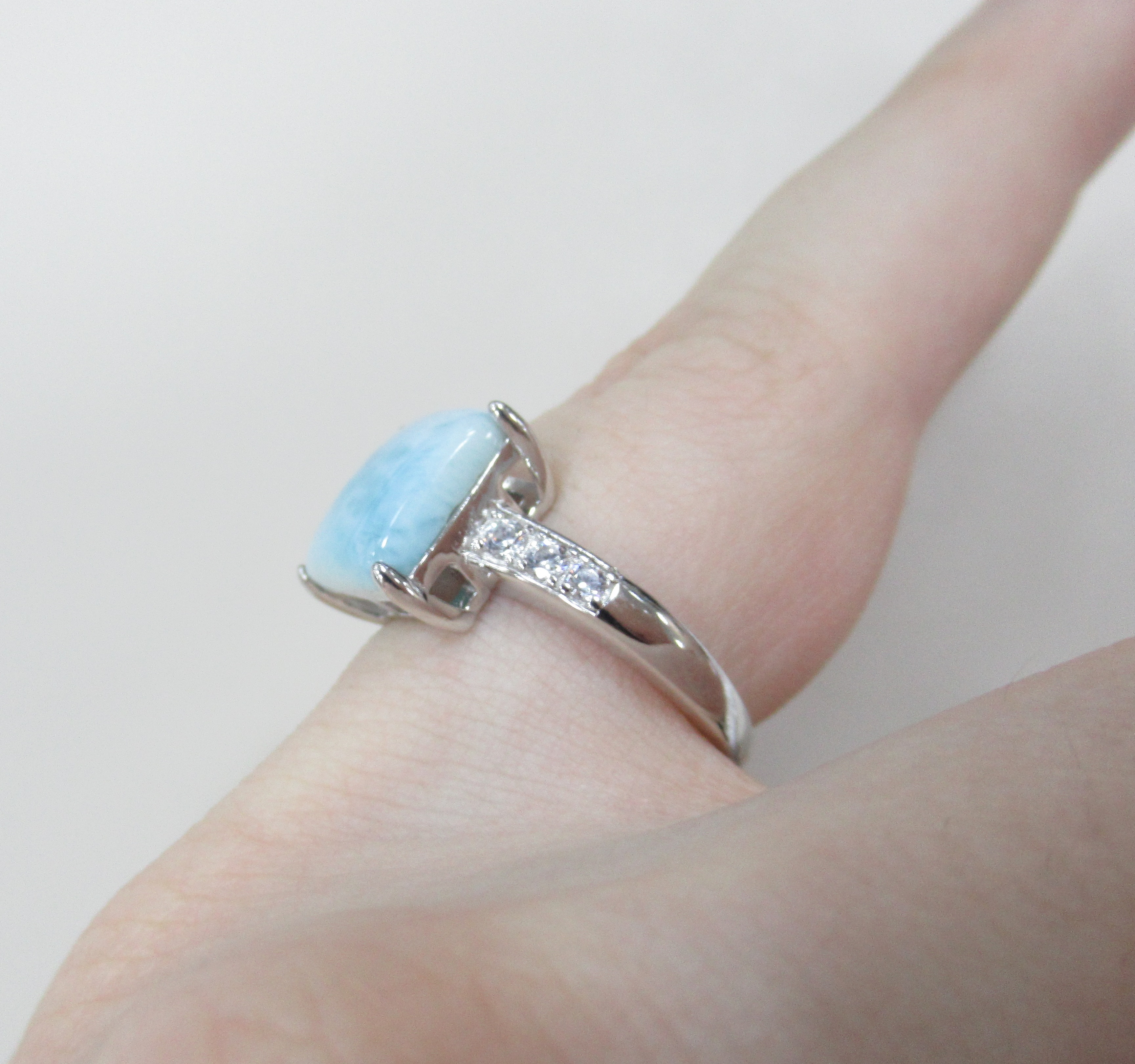 Серебряное кольцо с ларимаром